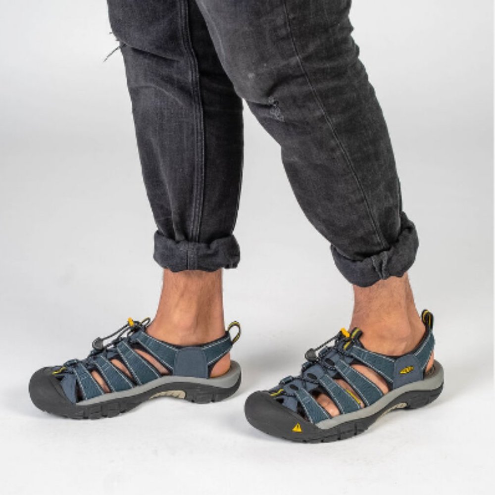 Men's KEEN Newport H2 Water Shoes + Hiking Sandals KEEN